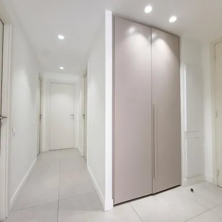 Nestor&jeeves - Anglican Terrasse - - Very Close Sea